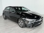 Mercedes-Benz A-klasse 180 Star Edition | Widescreen | Achteruitrijcamera | Led-koplampen | Parkeer assistent | Stoelverwarming |