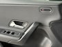Mercedes-Benz A-klasse 180 Star Edition | Widescreen | Achteruitrijcamera | Led-koplampen | Parkeer assistent | Stoelverwarming |