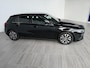 Mercedes-Benz A-klasse 180 Star Edition | Widescreen | Achteruitrijcamera | Led-koplampen | Parkeer assistent | Stoelverwarming |