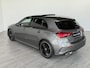 Mercedes-Benz A-klasse 180 Star Edition AMG Line | Panorama-schuifdak | Stoelverwarming | Achteruitrijcamera | Sfeerverlichting |