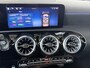 Mercedes-Benz A-klasse 180 Star Edition AMG Line | Panorama-schuifdak | Stoelverwarming | Achteruitrijcamera | Sfeerverlichting |