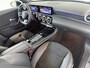 Mercedes-Benz A-klasse 180 Star Edition AMG Line | Panorama-schuifdak | Stoelverwarming | Achteruitrijcamera | Sfeerverlichting |