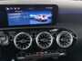 Mercedes-Benz A-klasse 180 Star Edition AMG Line | Panorama-schuifdak | Stoelverwarming | Achteruitrijcamera | Sfeerverlichting |