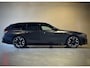 BMW i5 Touring M60 xDrive |Panorama |Ext./Inter. Carbon |Iconic Glow |HUD |360° |H&K