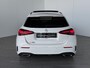 Mercedes-Benz A-klasse 180 Star Edition AMG Line | Nightpakket | Achteruitrijcamera | MULTIBEAM LED | Sfeerverlichting | Panoramaschuifdak | Sfeerverlichting