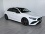 Mercedes-Benz A-klasse 180 Star Edition AMG Line | Nightpakket | Achteruitrijcamera | MULTIBEAM LED | Sfeerverlichting | Panoramaschuifdak | Sfeerverlichting