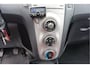 Toyota Yaris 1.3 VVTi Sol Leder interieur. 76000 km! Dealeronderhouden.