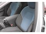 Volvo EX30 Single Motor Extended Range Ultra 69 kWh | 360 C. | Panoramadak | Adapt. Cruise | Verw. Stoel + Stuurwiel | El. Stoelen | 20" LMV | Extra getint glas |
