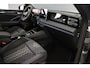 Volkswagen Tiguan R-Line Edition 1.5 TSI eHybrid 272pk DSG Automaat Trekhaak, Panoramadak, Adaptive cruise control, Elektrische achterklep, Achteruitrijcamera