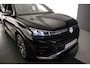 Volkswagen Tiguan R-Line Edition 1.5 TSI eHybrid 272pk DSG Automaat Trekhaak, Panoramadak, Adaptive cruise control, Elektrische achterklep, Achteruitrijcamera