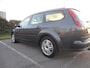 Ford Focus Wagon 1.6-16V Ghia