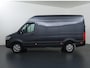 Mercedes-Benz Sprinter 319 CDI 190 PK | L2 H2 | AUTOMAAT | PRO | LED | KUNSTLEDER ZWART BEKLEDING | CAMERA | BETIMMERDE LAADRUIMTE | CARPLAY EN ANDROID AUTO | CRUISE | AIRCO | 17" LICHTMETALEN VELGEN | LUCHTGEVEERDE BESTUURDERSSTOEL