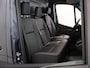 Mercedes-Benz Sprinter 319 CDI 190 PK | L2 H2 | AUTOMAAT | PRO | LED | KUNSTLEDER ZWART BEKLEDING | CAMERA | BETIMMERDE LAADRUIMTE | CARPLAY EN ANDROID AUTO | CRUISE | AIRCO | 17" LICHTMETALEN VELGEN | LUCHTGEVEERDE BESTUURDERSSTOEL