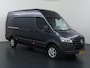 Mercedes-Benz Sprinter 319 CDI 190 PK | L2 H2 | AUTOMAAT | PRO | LED | KUNSTLEDER ZWART BEKLEDING | CAMERA | BETIMMERDE LAADRUIMTE | CARPLAY EN ANDROID AUTO | CRUISE | AIRCO | 17" LICHTMETALEN VELGEN | LUCHTGEVEERDE BESTUURDERSSTOEL