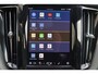 Volvo XC60 T8 Recharge AWD Plus Black Edition - Panorama/schuifdak - IntelliSafe Assist & Surround - 360º Camera - Harman/Kardon audio - Adaptieve LED koplampen - Verwarmde voorstoelen, stuur & achterbank - Parkeersensoren voor & achter - Elektr. bedienb. voorstoelen met geheugen - Draadloze tel. lader - Extra getint glas - 21' LMV