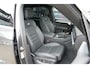 Volkswagen Touareg 3.0 TDI R-Line Automaat | NL-Auto | Trekhaak | Dealer Onderhouden | Carplay | Camera