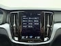 Volvo V60 B3 177pk Momentum Advantage / Stoel + Stuurw. Verwarming / Getint Glas / Trekhaak / PDC + Camera / Apple CarPlay / DAB / Bluetooth / Navigatie /