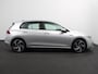 Volkswagen Golf 1.5 eTSI 150pk DSG Style Navigatie Apple Carplay/Android Auto Parkeersensoren Adaptive Cruise Control Blind Spot Assist Camera Stoel- en stuurverwarming Ledverlichting Virtual Cockpit Lane Assist Climatronic