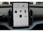 Volvo EX30 Single Motor Extended Range Ultra 69 kWh | 360 Camera | Panoramadak | Adapt. Cruise | Verw. Stoel + Stuurwiel | El. Stoelen | 20" LMV | Extra getint glas |