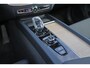 Volvo XC60 T6 Recharge AWD Plus Dark - Panorama/schuifdak - IntelliSafe Assist & Surround - 360º Camera - Verwarmde voorstoelen, stuur & achterbank - Parkeersensoren voor & achter - Elektr. bedienb. voorstoelen met geheugen - Head up display - Draadloze tel. lader - Extra getint glas - 19' LMV