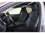 Volvo XC60 T6 Recharge AWD Plus Dark - Panorama/schuifdak - IntelliSafe Assist & Surround - 360º Camera - Verwarmde voorstoelen, stuur & achterbank - Parkeersensoren voor & achter - Elektr. bedienb. voorstoelen met geheugen - Head up display - Draadloze tel. lader - Extra getint glas - 19' LMV