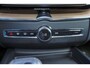 Volvo XC60 T6 Recharge AWD Plus Dark - Panorama/schuifdak - IntelliSafe Assist & Surround - 360º Camera - Verwarmde voorstoelen, stuur & achterbank - Parkeersensoren voor & achter - Elektr. bedienb. voorstoelen met geheugen - Head up display - Draadloze tel. lader - Extra getint glas - 19' LMV