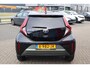 Toyota Aygo X PULSE NL-AUTO 1e-EIGENAAR CLIMA NAVI APPLE/ANDROID LM-VELGEN PRIVACY-GLASS