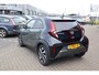 Toyota Aygo X PULSE NL-AUTO 1e-EIGENAAR CLIMA NAVI APPLE/ANDROID LM-VELGEN PRIVACY-GLASS