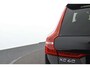 Volvo XC60 Recharge T8 AWD R-Design | Panoramadak | Head-up Display | Luchtvering | Trekhaak | Massage/ventilatie | Harman/Kardon | Stoelverwarming | Adaptive LED