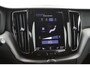 Volvo XC60 Recharge T8 AWD R-Design | Panoramadak | Head-up Display | Luchtvering | Trekhaak | Massage/ventilatie | Harman/Kardon | Stoelverwarming | Adaptive LED