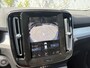 Volvo XC40 Plug-in Hybrid T4 Plus Dark | Facelift | Panoramadak | Stoel- en stuurverwarming | Harman Kardon audio | Elektrische stoelverstelling | Navigatie | Apple Carplay / Android Auto | Getint glas | LED koplampen |