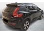 Volvo XC40 Plug-in Hybrid T4 Plus Dark | Facelift | Panoramadak | Stoel- en stuurverwarming | Harman Kardon audio | Elektrische stoelverstelling | Navigatie | Apple Carplay / Android Auto | Getint glas | LED koplampen |