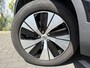 Volvo XC40 Plug-in Hybrid T4 Plus Dark | Facelift | Panoramadak | Stoel- en stuurverwarming | Harman Kardon audio | Elektrische stoelverstelling | Navigatie | Apple Carplay / Android Auto | Getint glas | LED koplampen |