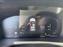 Volvo XC40 Plug-in Hybrid T4 Plus Dark | Facelift | Panoramadak | Stoel- en stuurverwarming | Harman Kardon audio | Elektrische stoelverstelling | Navigatie | Apple Carplay / Android Auto | Getint glas | LED koplampen |