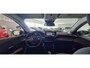Peugeot 208 1.2 Hybrid 110 e-DCS6 Allure | Automaat | Climate Control | Navigatie | Apple Carplay / Android Auto | Camera | Parkeersensoren | BTW VRIJE WEKEN
