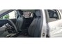Peugeot 208 1.2 Hybrid 110 e-DCS6 Allure | Automaat | Climate Control | Navigatie | Apple Carplay / Android Auto | Camera | Parkeersensoren | BTW VRIJE WEKEN