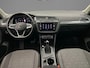Volkswagen Tiguan Life 1.5 TSI 150pk DSG Automaat Adaptive cruise control, LED matrix koplampen, Achteruitrijcamera, Stoelverwarming, Elektrische achterklep, App connect, Stuurwiel verwarmd