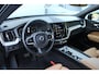 Volvo XC60 B5 250PK Inscription | Adaptive Cruise & Pilot Assist | Harman/Kardon Premium Audio | Lederen Bekleding incl. Stoelverwarming | Park assist voor + achter | 360 Camera | Elektrische Bestuurdersstoel incl. Memory | AppleCarplay/AndroidAuto | 20" Velgen | Semi elektr. Trekhaak |