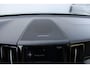Volvo XC60 B5 250PK Inscription | Adaptive Cruise & Pilot Assist | Harman/Kardon Premium Audio | Lederen Bekleding incl. Stoelverwarming | Park assist voor + achter | 360 Camera | Elektrische Bestuurdersstoel incl. Memory | AppleCarplay/AndroidAuto | 20" Velgen | Semi elektr. Trekhaak |