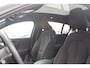 Volvo C40 Single Motor Core 238PK 69 kWh | PANORAMADAK | STOEL / STUUR VERWARMING | DODEHOEKDETECTIE | ACHTERUITRIJCAMERA | NAVIGATIE | APPLE-CARPLAY / ANDROID-AUTO | CRUISE CONTROL | KEYLESS START | DRAADLOZE TELEFOONLADER | PARKEERSENSOREN VOOR / ACHTER |