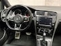 Volkswagen Golf 1.4 TSI GTE 204Pk Automaat (SCHUIFDAK, APPLE CARPLAY, NAVIGATIE, LEDER, KEYLESS, STOELVERWARMING, SPORTSTOELEN, CAMERA, GETINT GLAS, TREKHAAK, NIEUWSTAAT)