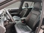 Volkswagen Golf 1.4 TSI GTE 204Pk Automaat (SCHUIFDAK, APPLE CARPLAY, NAVIGATIE, LEDER, KEYLESS, STOELVERWARMING, SPORTSTOELEN, CAMERA, GETINT GLAS, TREKHAAK, NIEUWSTAAT)
