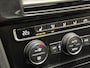 Volkswagen Golf 1.4 TSI GTE 204Pk Automaat (SCHUIFDAK, APPLE CARPLAY, NAVIGATIE, LEDER, KEYLESS, STOELVERWARMING, SPORTSTOELEN, CAMERA, GETINT GLAS, TREKHAAK, NIEUWSTAAT)