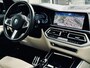 BMW X5 xDrive45e | M-Sport | Dark Label | Beige leer | Massagestoelen | Active steering | Pano | Stoelvent. | Laser | Trekhaak | Incl btw
