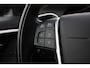 Volvo V60 2.0 T4 Polar+ Dynamic | [Park Assist voor + achter | Verwarmbare voorstoelen | 17-Inch Lichtmetalen velgen | Sensus Navigatie | Dual Xenon koplampen met bochtverlichting | Cruise Control | Electronic Climate Control Dual Zone | Leder met sportstoelen en met Offblack hemel | Geintegreerde uitlaatpijpen