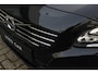 Volvo V60 2.0 T4 Polar+ Dynamic | [Park Assist voor + achter | Verwarmbare voorstoelen | 17-Inch Lichtmetalen velgen | Sensus Navigatie | Dual Xenon koplampen met bochtverlichting | Cruise Control | Electronic Climate Control Dual Zone | Leder met sportstoelen en met Offblack hemel | Geintegreerde uitlaatpijpen