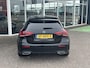 Mercedes-Benz A-klasse 180 Business Solution AMG Night Upgrade