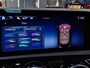 Mercedes-Benz CLA 180 Star Edition AMG | Night Pakket | Panoramadak | Bruin Interieur | Dodehoekassistent | Apple CarPlay | Android Auto | Sfeerverlichting | Stoelverwarming | Parkeersensoren | Achteruitrijcamera | Elektrisch Inklapbare Buitenspiegels