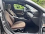 Mercedes-Benz CLA 180 Star Edition AMG | Night Pakket | Panoramadak | Bruin Interieur | Dodehoekassistent | Apple CarPlay | Android Auto | Sfeerverlichting | Stoelverwarming | Parkeersensoren | Achteruitrijcamera | Elektrisch Inklapbare Buitenspiegels