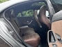 Mercedes-Benz CLA 180 Star Edition AMG | Night Pakket | Panoramadak | Bruin Interieur | Dodehoekassistent | Apple CarPlay | Android Auto | Sfeerverlichting | Stoelverwarming | Parkeersensoren | Achteruitrijcamera | Elektrisch Inklapbare Buitenspiegels